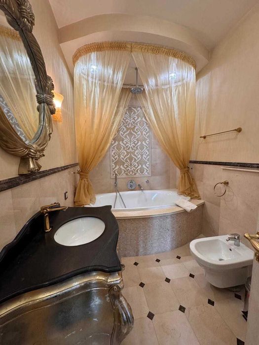 Продажа 5-комнатной квартиры