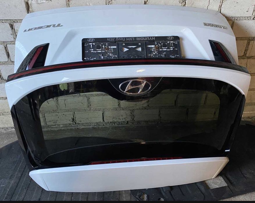 Заден капак , Пета врата Hyundai Tucson IV комплектна
