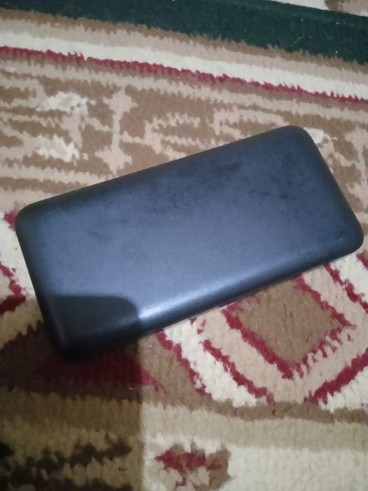 power bank sotiladi yaxshi holatda