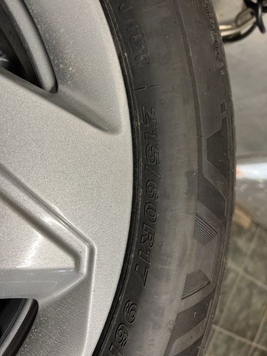 Hyundai Kona джанти и гуми 215/60R17 nexen нови 2025г.