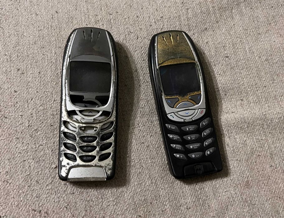 Pachet Nokia 6310i telefon nefunctional + carcasa uzata