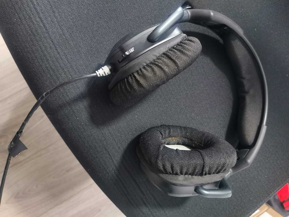 Casti cu microfon Corsair Void Elite Premium Surround Dolby 7.1, USB-A, Black. Cu mici defecte (in descriere / poze)