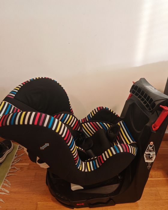 Scaun auto copii 0-18 kg stare foarte bună
