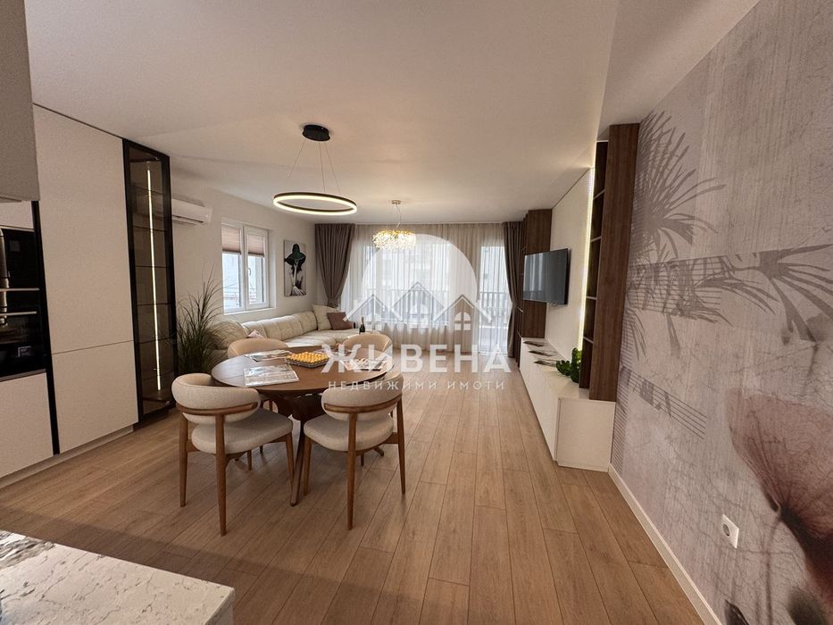 Продава обзаведен 3-стаен апартамент, Център, площ 133 кв.м