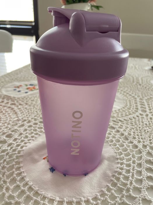 Продавам чаши за изпът