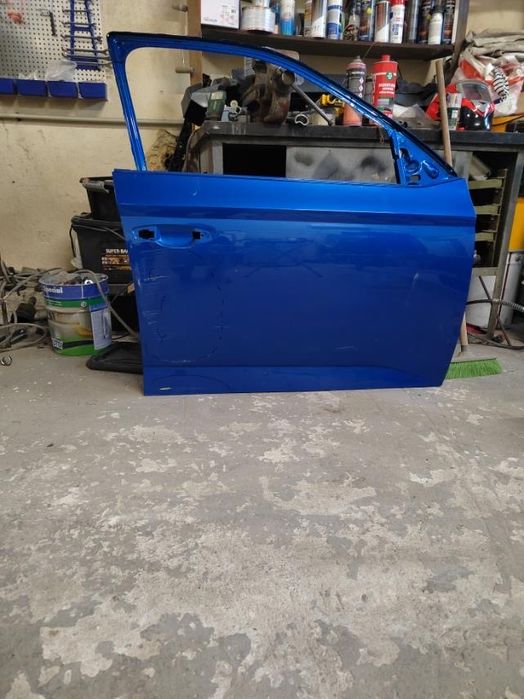 Врата предна дясна за шкода скала