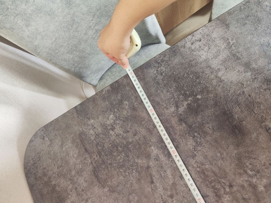 Стол со стульями