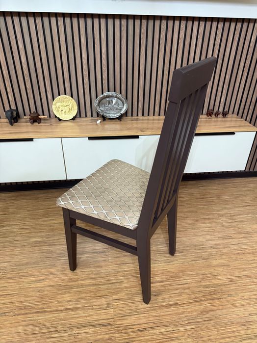 Продам стулья в гостиную завода Аврора