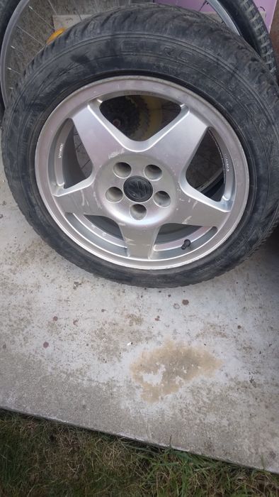 Алуминиева джанти със зимни и летни гуми