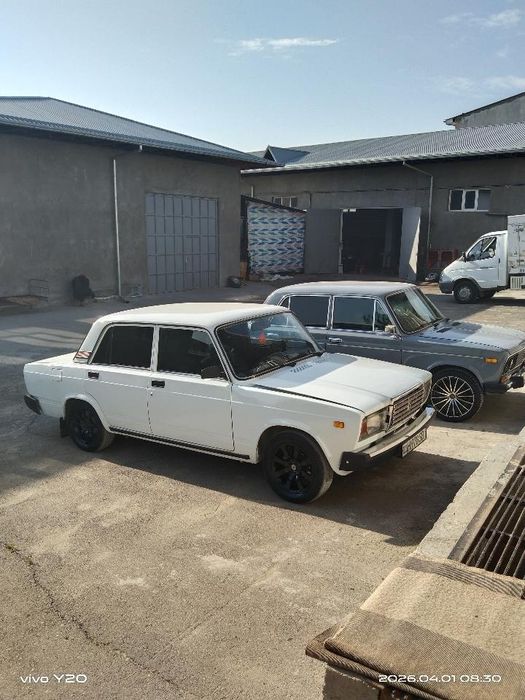 Vaz 2107 sotiladi injektr