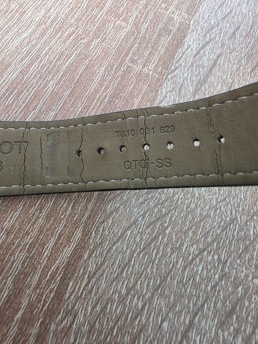 Часовник TISSOT SKELETON  T070405A