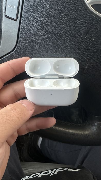 Продам кейс, коробка от airpods pro 1