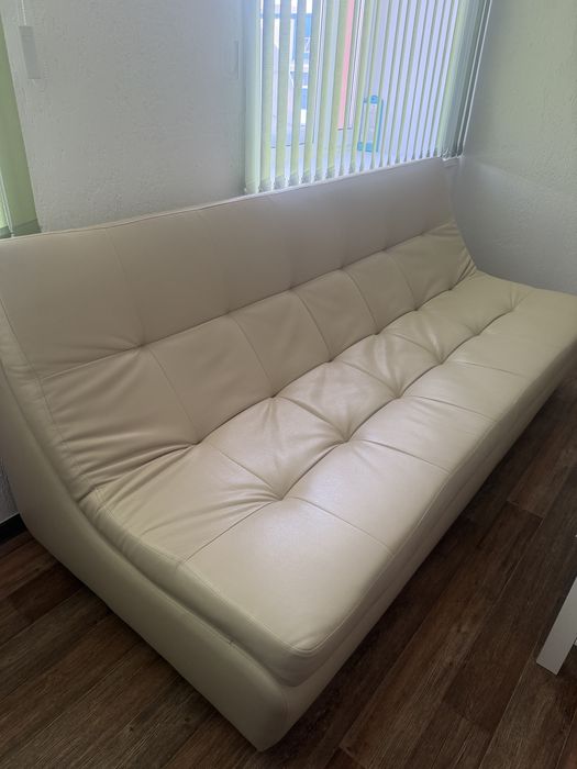 Продам диваны офисные