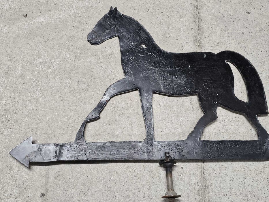 Горна част от ретро ветропоказател