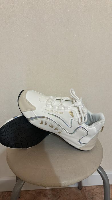 Красовка новый 39 размер