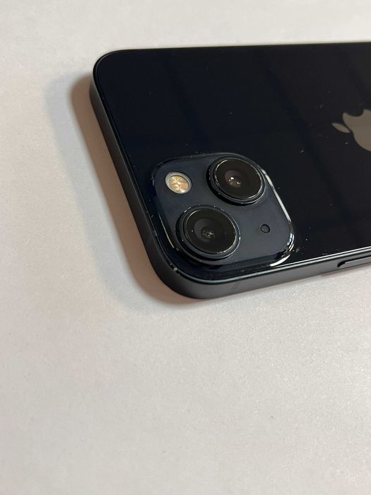 IPhone 13 (128гб, Midnight), срочно