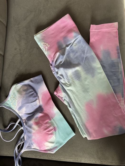 Спортен екип PEACH PUMP