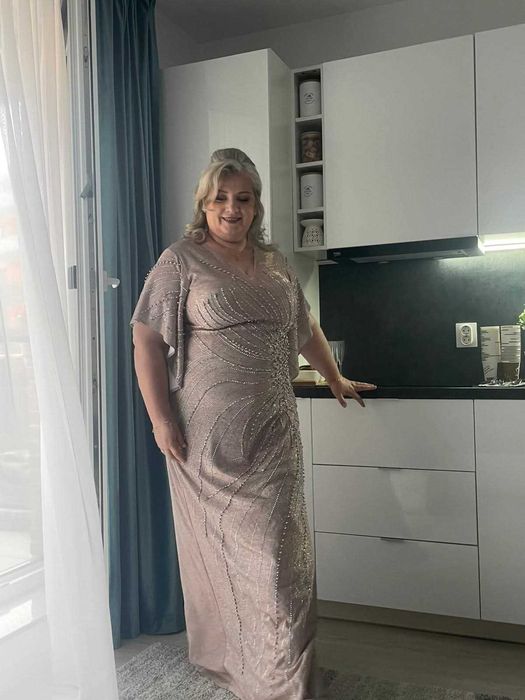 Rochie eleganta pentru ocazii speciale