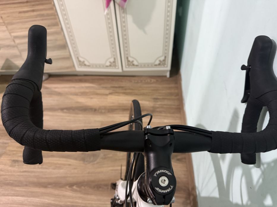 Шоссейный велосипед продам срочно