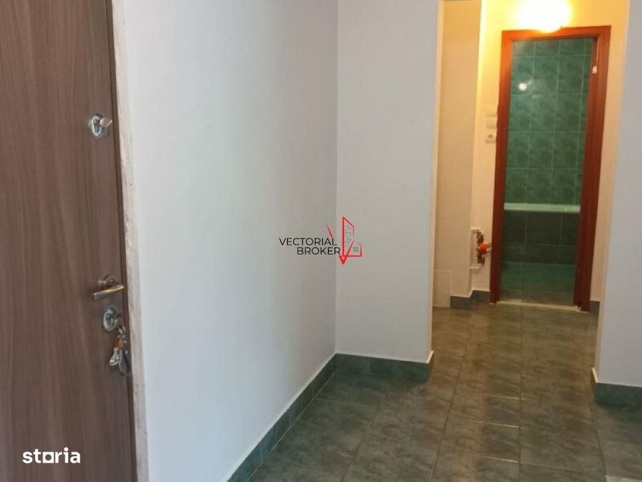 Apartament decomandat in bloc din 1993  zona Parcul Circului Vidin