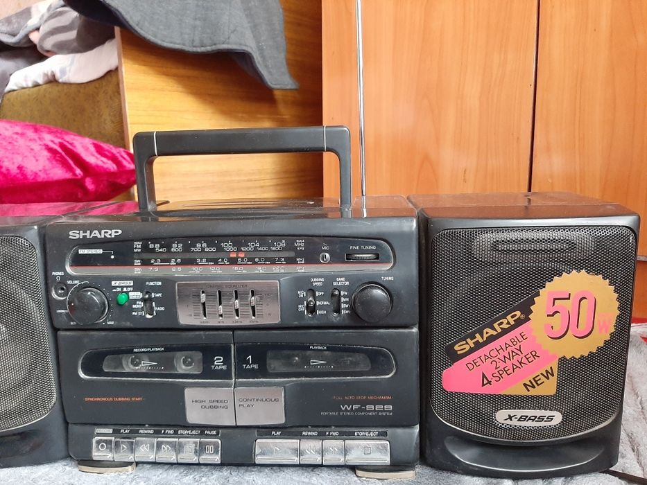 Магнитафон Шарп сотилади