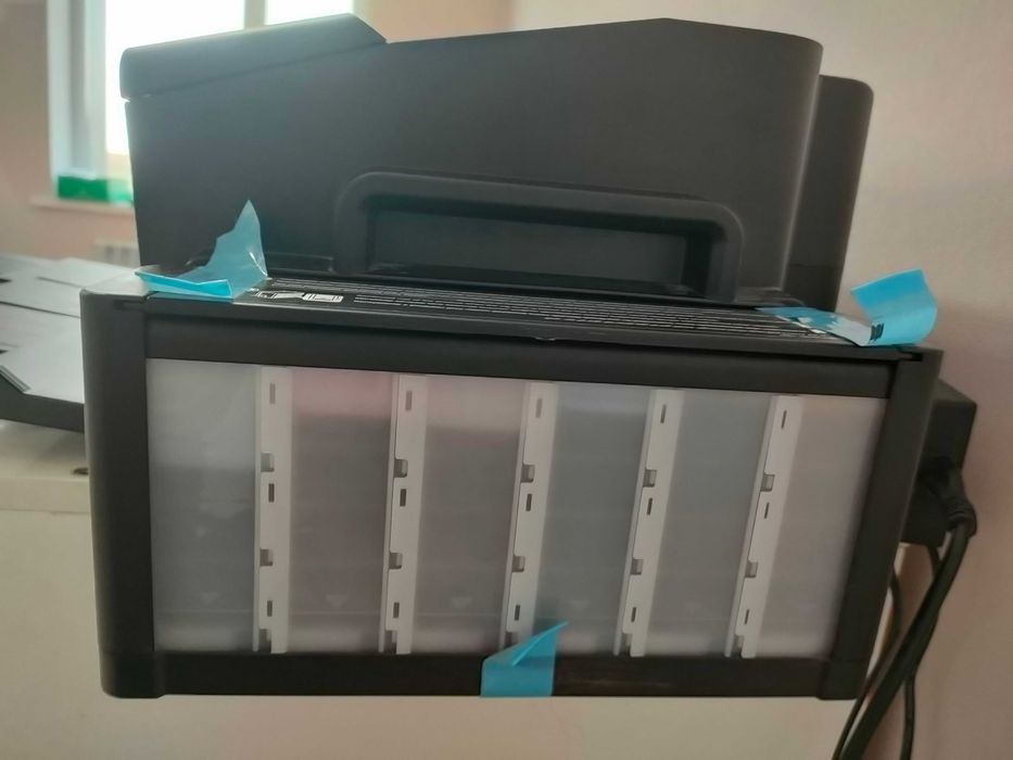 Срочно продам принтер Epson L1800 A3, HP Laser Jet P1102 A4