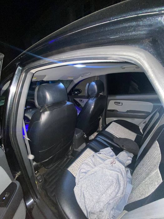 Hundai Avante 1.6 2008 kelishtirib beraman bemalol tel qilurila