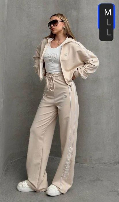 Compleu dama diferite modele