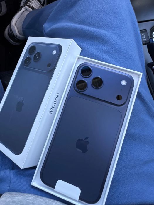 Продам новый iPhone 17 Pro Max 256GB Blue eSim