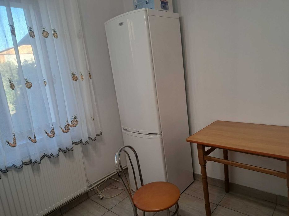 Inchiriez apartament 1 camera