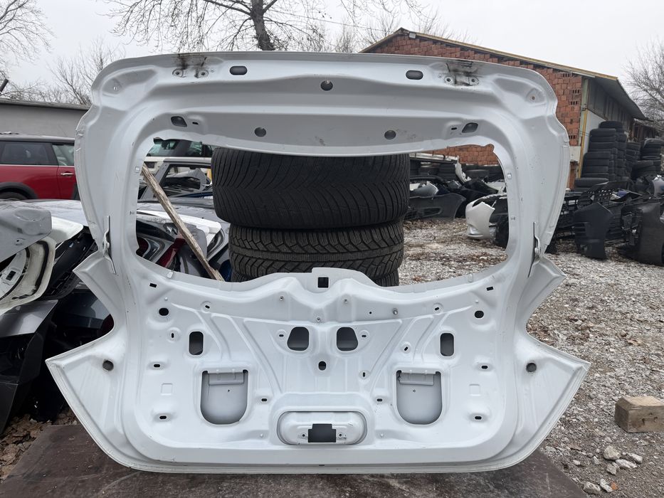 Капак Renault Zoe
