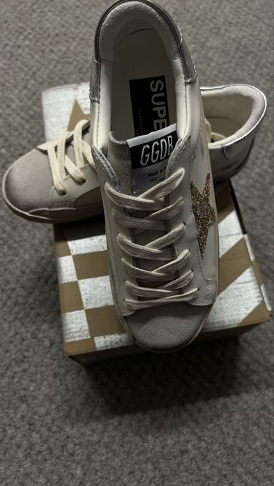 Продам  Golden Goose