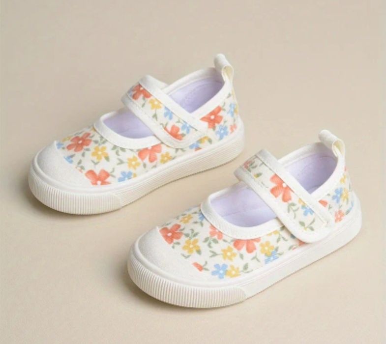 Продам детские кеды