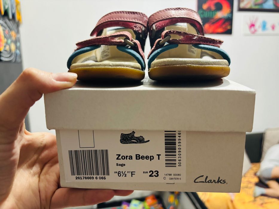 Обувки оригинални Clarks за бебе