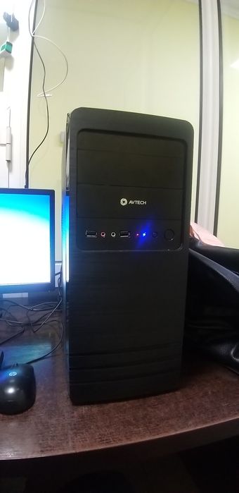 Ofes ishlari uchun kampyuter arzon qidrvotganla uchun maxsus aloqa 24.