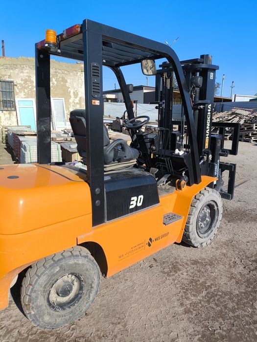 Вилочный погрузчик