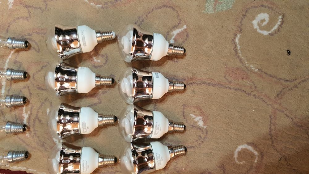 Продаю лампы освещения  разные