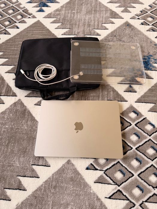 MacBook Air 15 M2 8/256