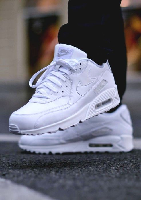 Nike Air Max 90 color white size 43 ( маломерка)