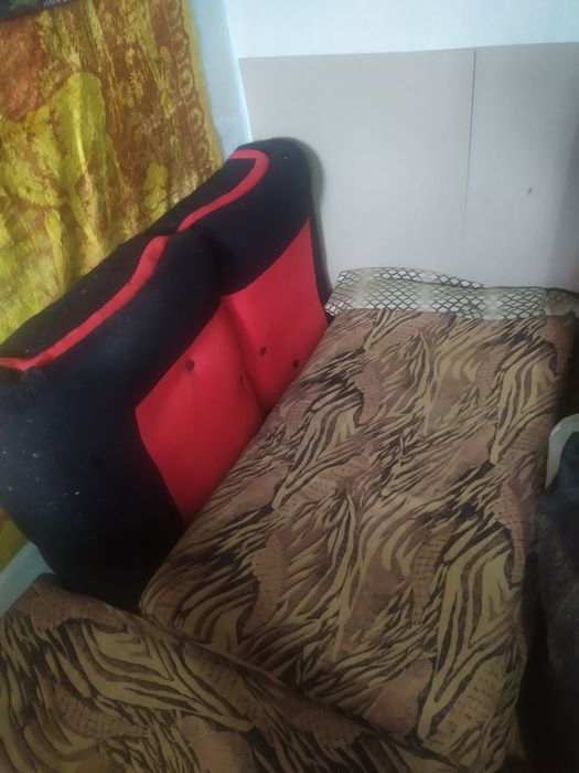 Отдам даром диваны кресла