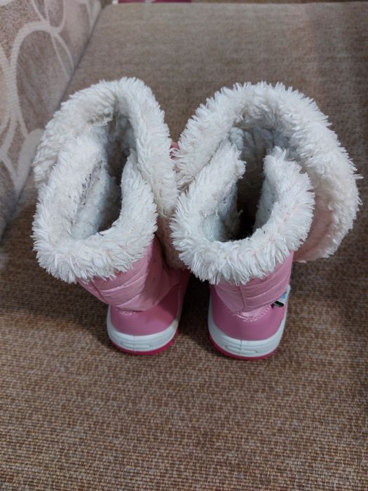 Розови ботуши 27 номер