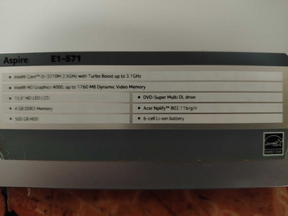 продава лаптоп acer aspire I5///15,6 дисплеи/модел 3210M.
