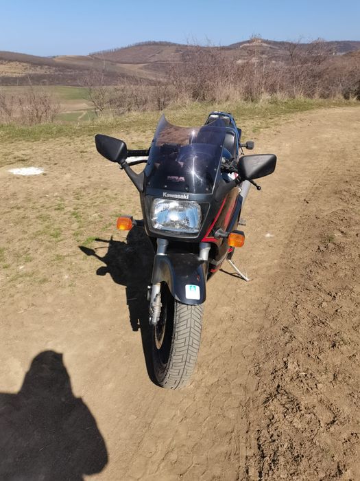 Disponibil Kawasaki zx600