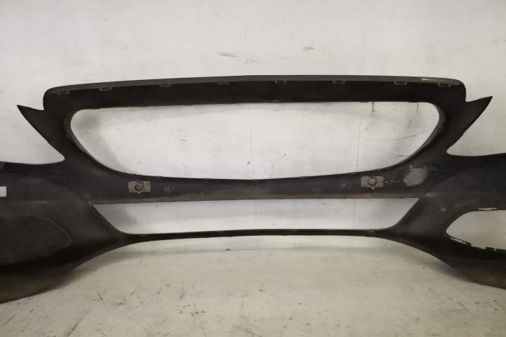 Оригинална предна броня със сензори и лява решетка на проектора в добр