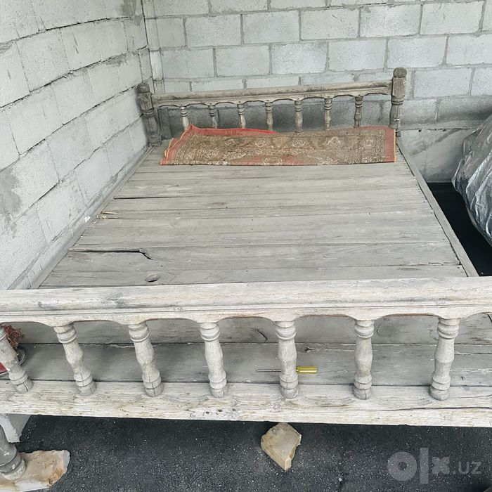 сўри (тапчан) сотилади холати яхши краска қилинса бўлди