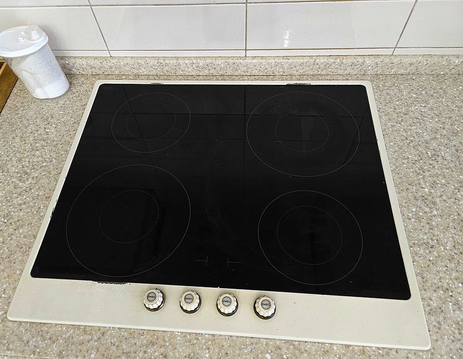 Варочная панель от Smeg