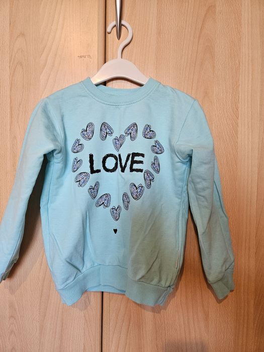 Продам детские вещи для девочки 3-5лет