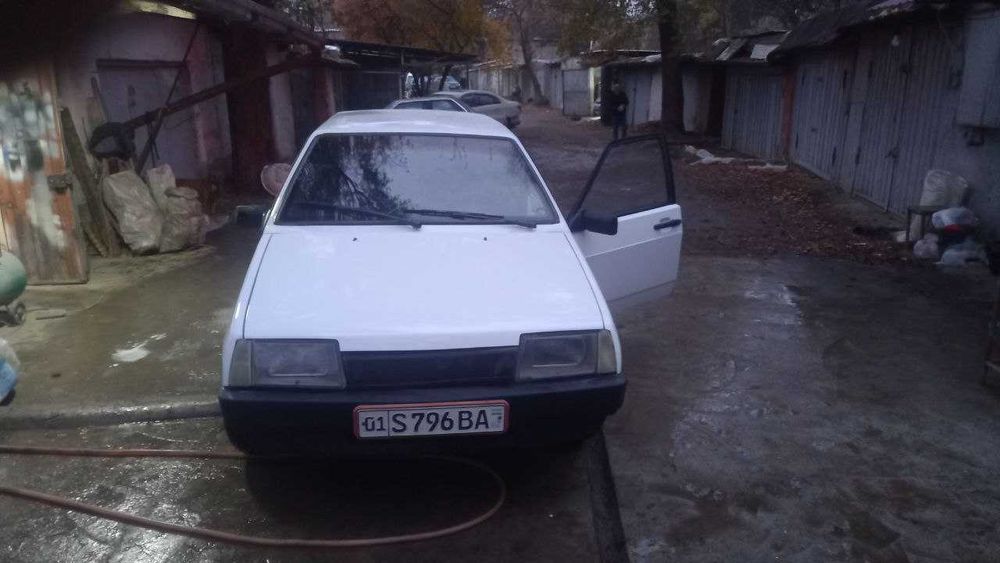 Машина лада 2109