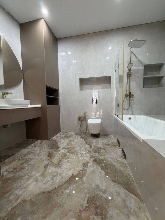 ЖК Абу Даби Продается 5 комнатная квартира ремонт ул.Хувайдо