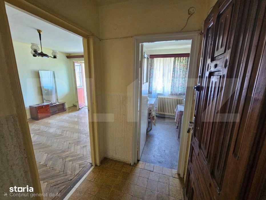Apartament 2 camere, 48 mp, etaj 1, semidecomandat, ideal pentru renov